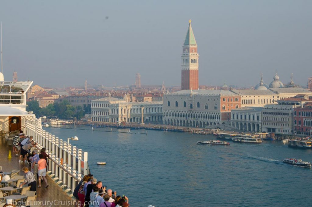 Queen Victoria arrives in Venice