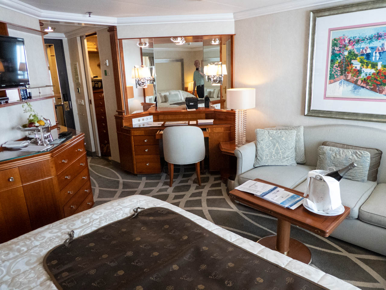 Crystal Pentouse Suite 1000018