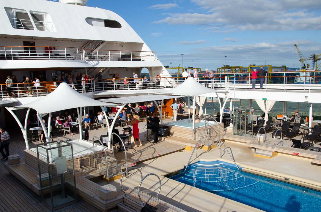 Seabourn Quest Pool Deck