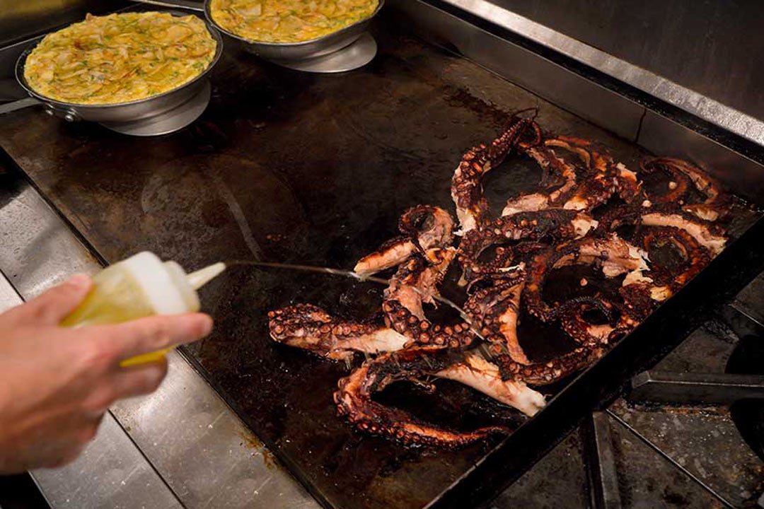 Windstar Cruises Cuadro 44 Spanish restaurant menu 1080x720 1