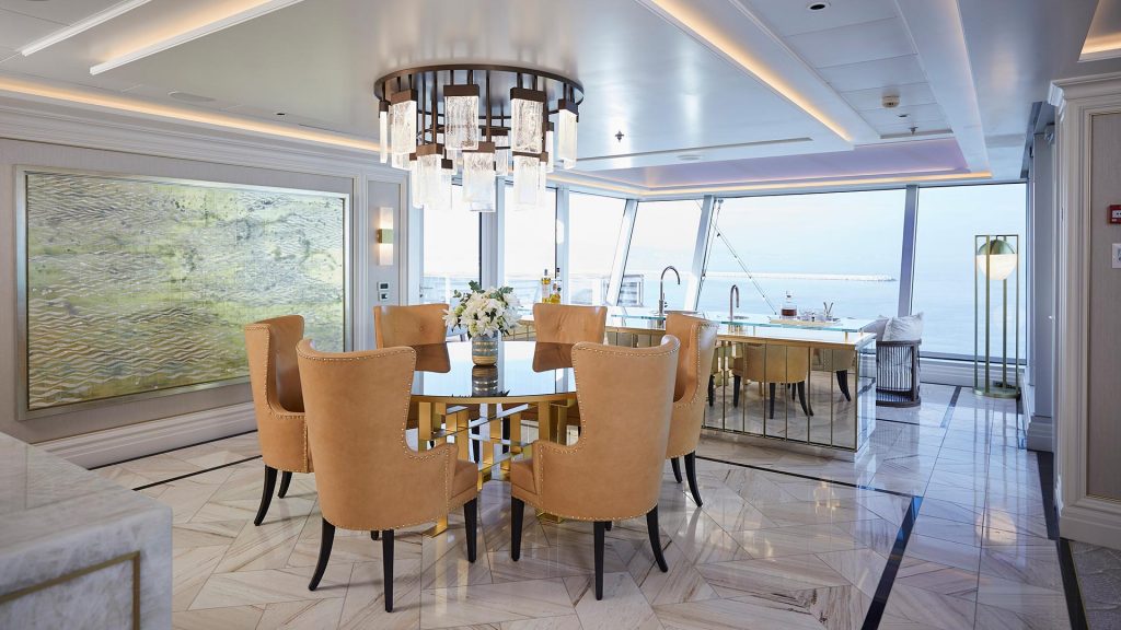 Regent Splendor Regent Suite Living Area