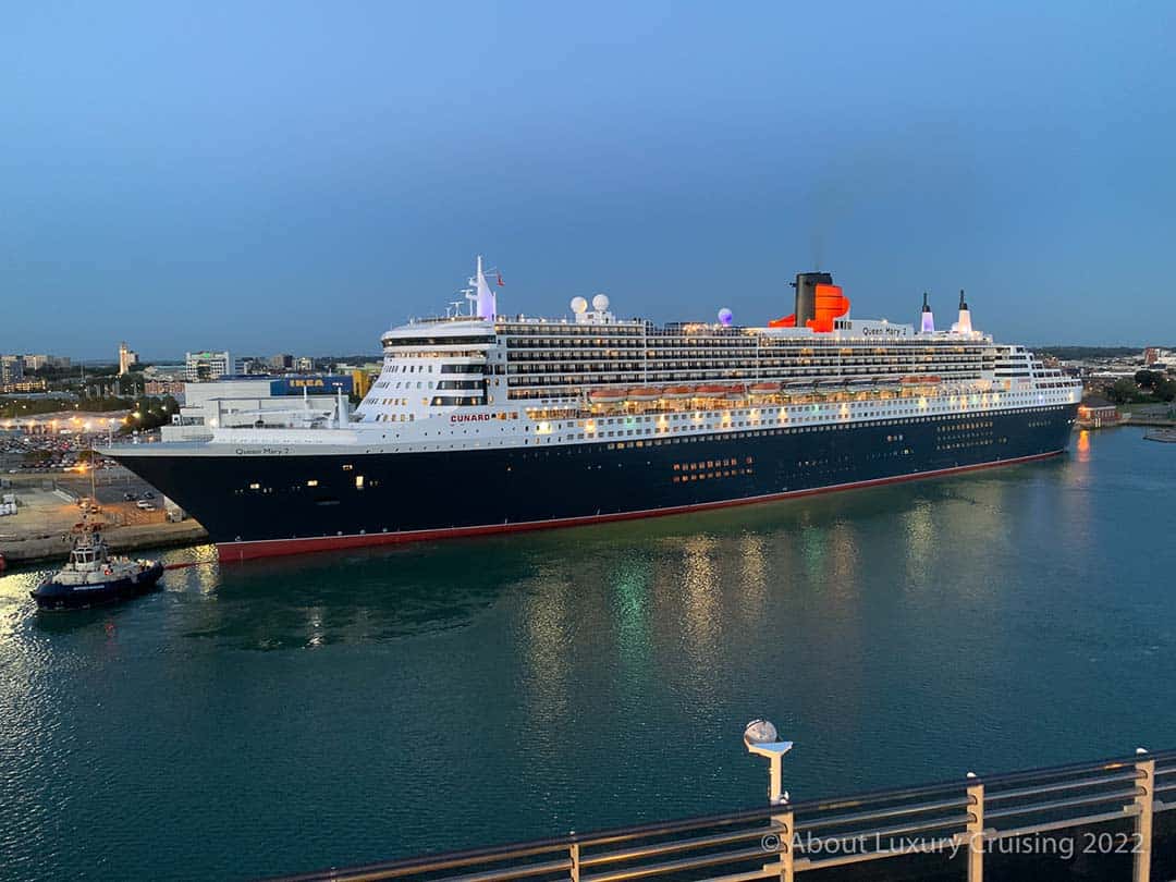 Lounge area Seven Seas Splendor Penthouse Suite
