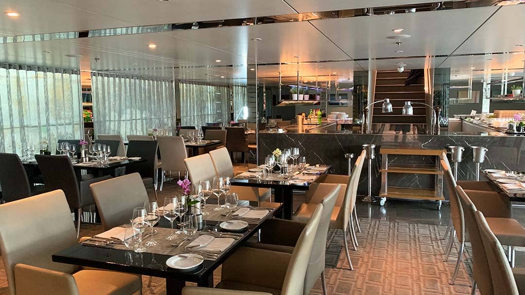 Silver Moon Review Atlantide Resturant