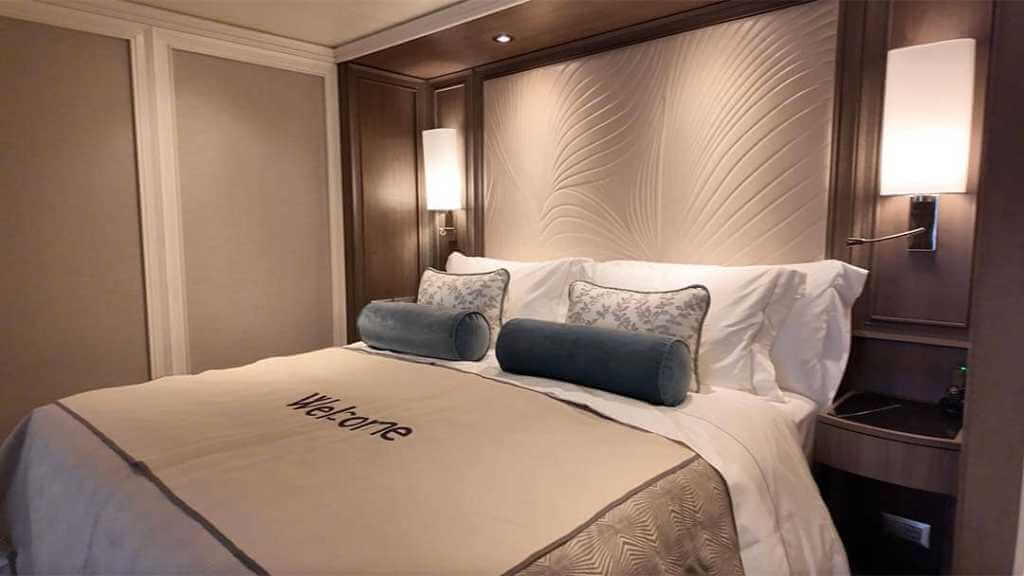 Regent Grandeur Concierge Suite