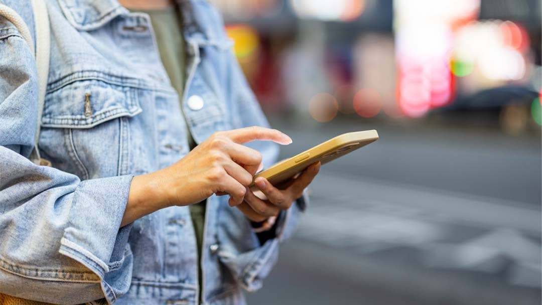 Say Goodbye to Killer Roaming Charges When You Cruise